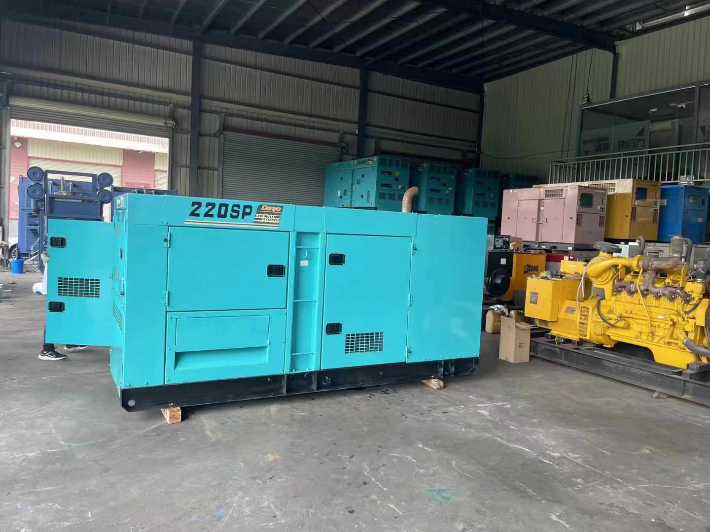 荔波800kW 柴油发电机的输出电流波动范围是多少？