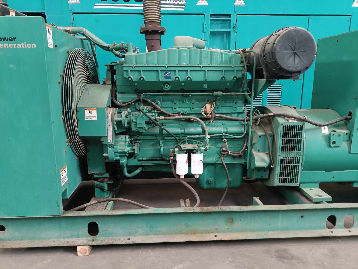 荔波过载会对 600kW 柴油发电机组造成哪些损害？