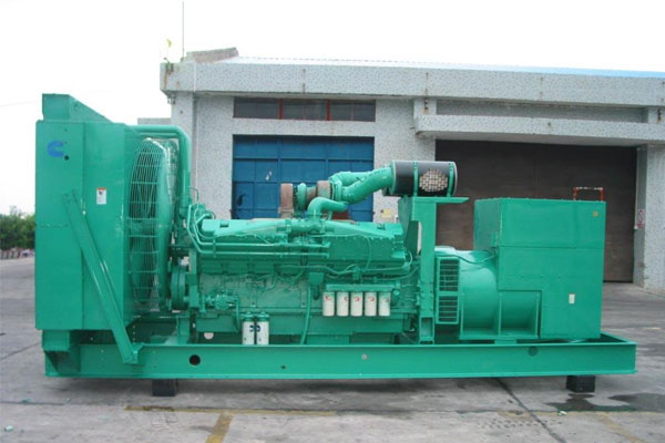 荔波工厂发电机应急发电时如何更准确地检查发电机状态？